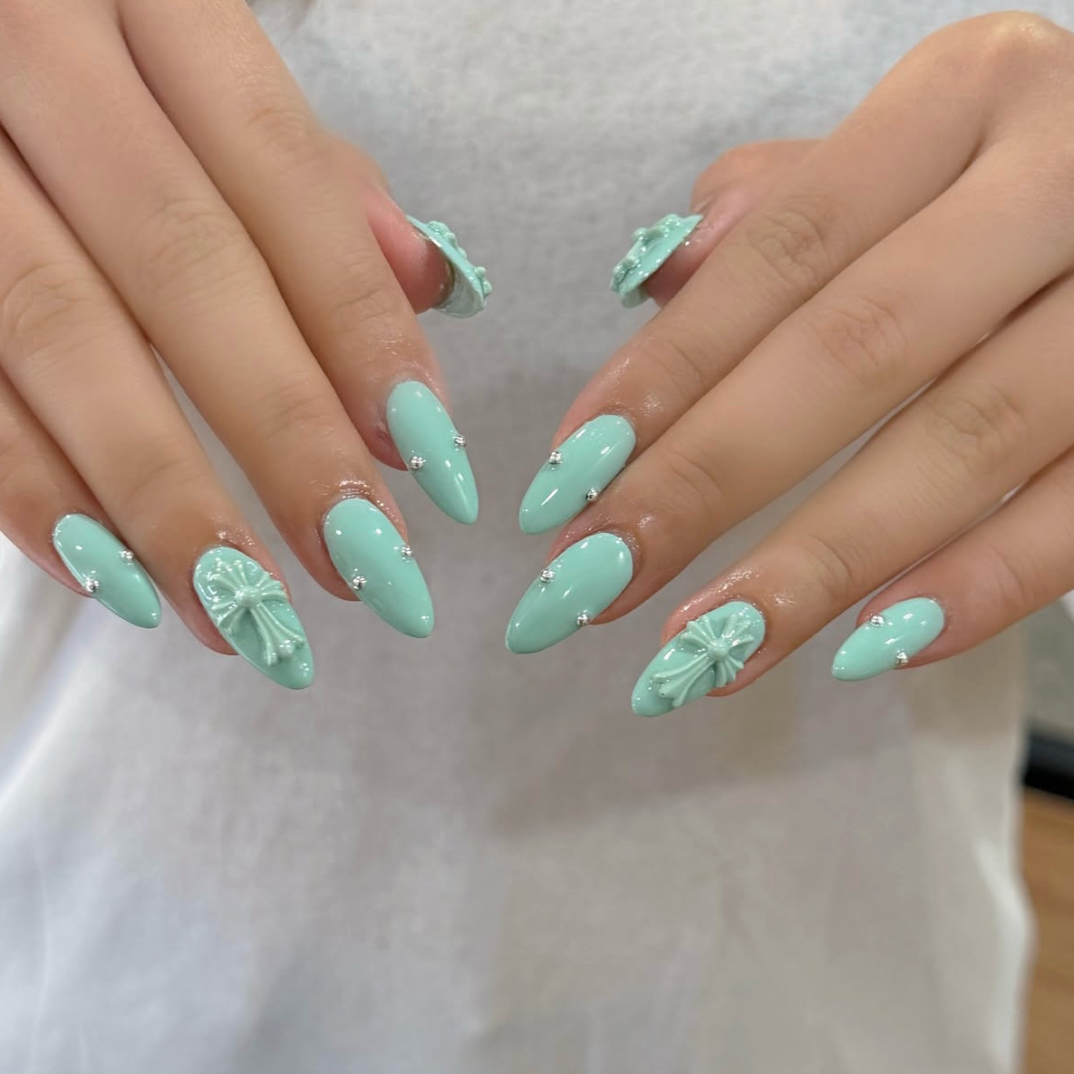 Naomi_RibonNail