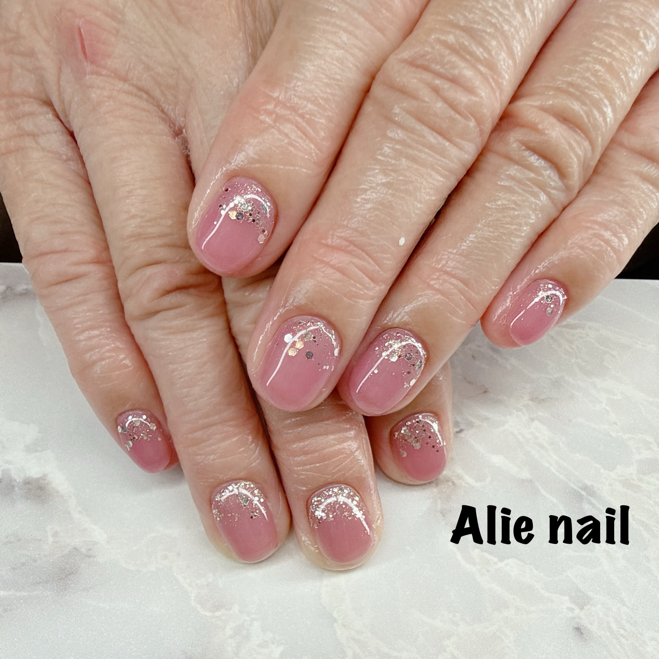Alie_nail.0822