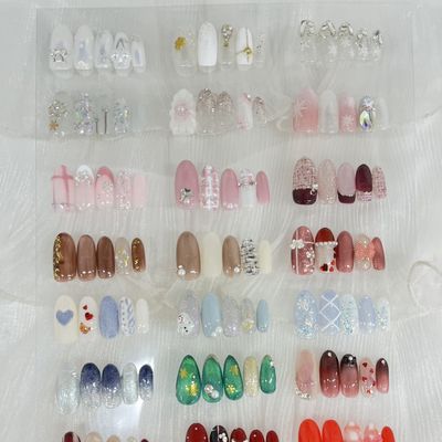 【冬定額ネイル☆】とっても可愛いシーズンネイルはこちら☆