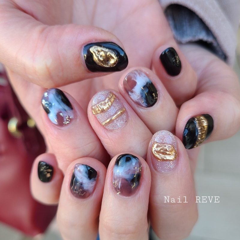 nail_reve
