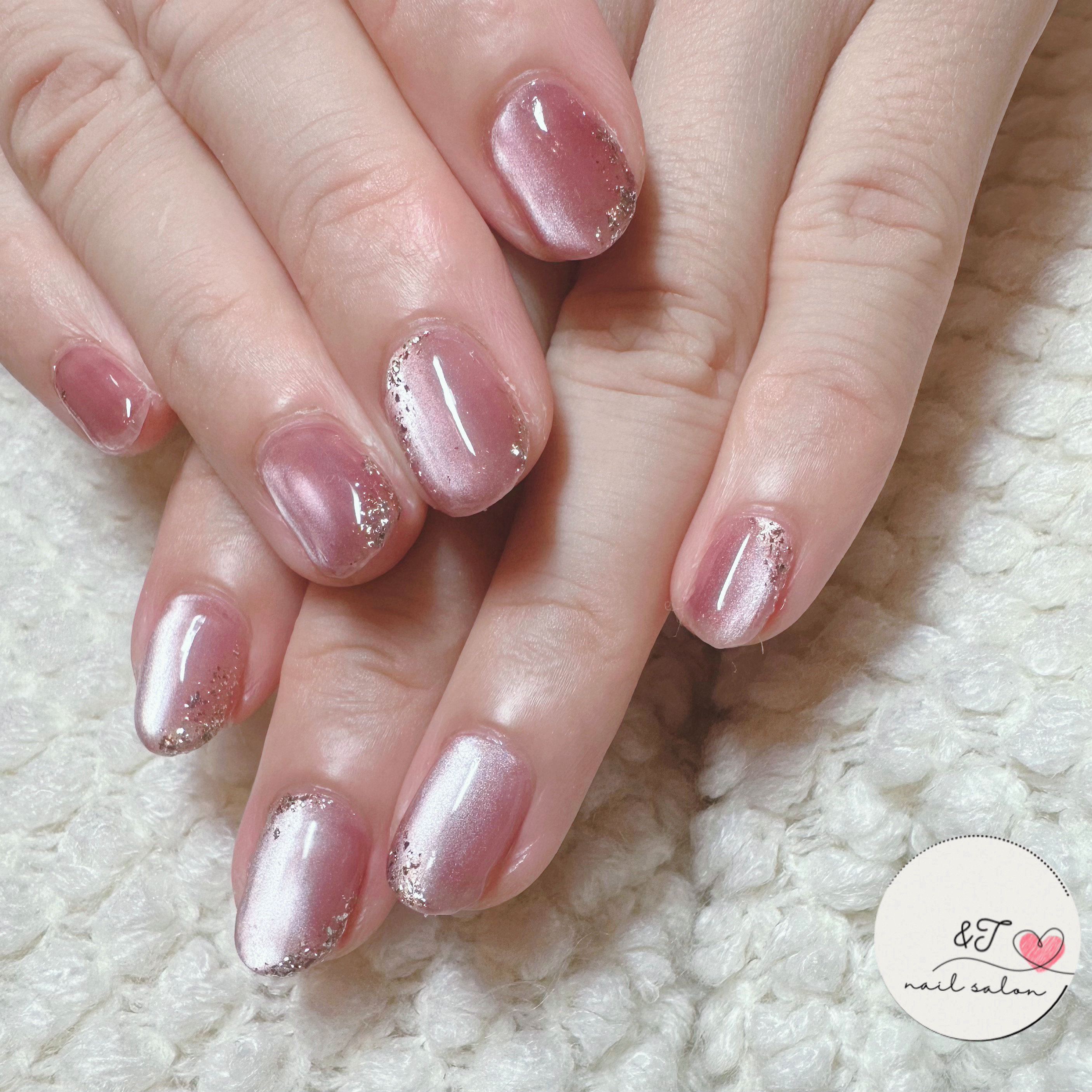 nail_salon_and_T
