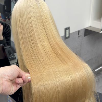 2.5回ブリーチ+似合わせレイヤーカット+髪質改善トリートメント
