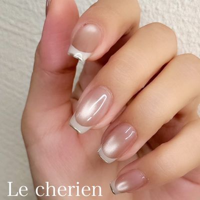 マグネット×フレンチネイル