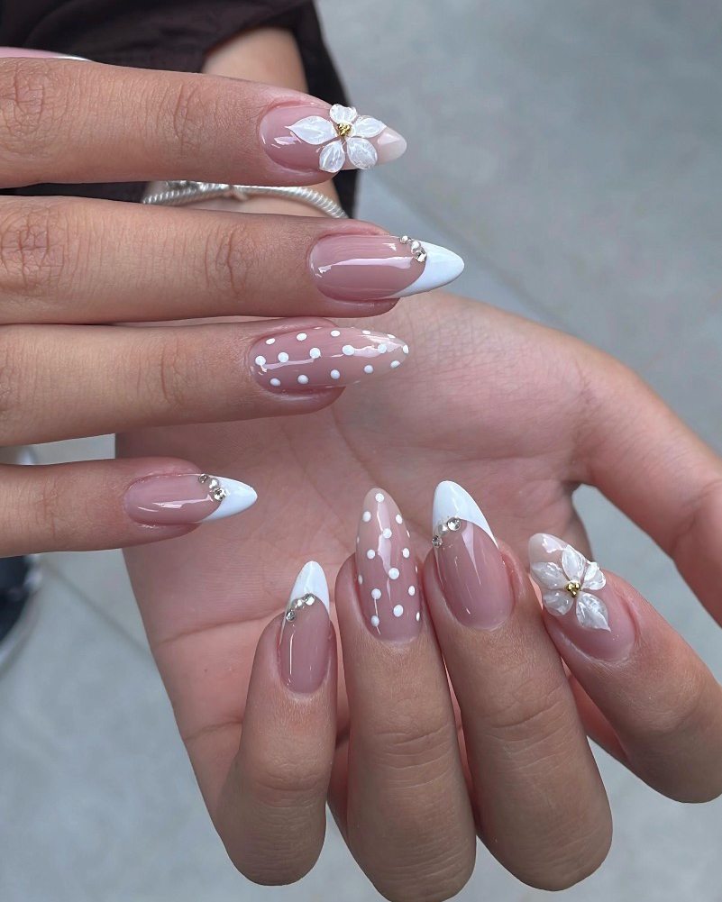 AMI_NAIL_KEBUKURO