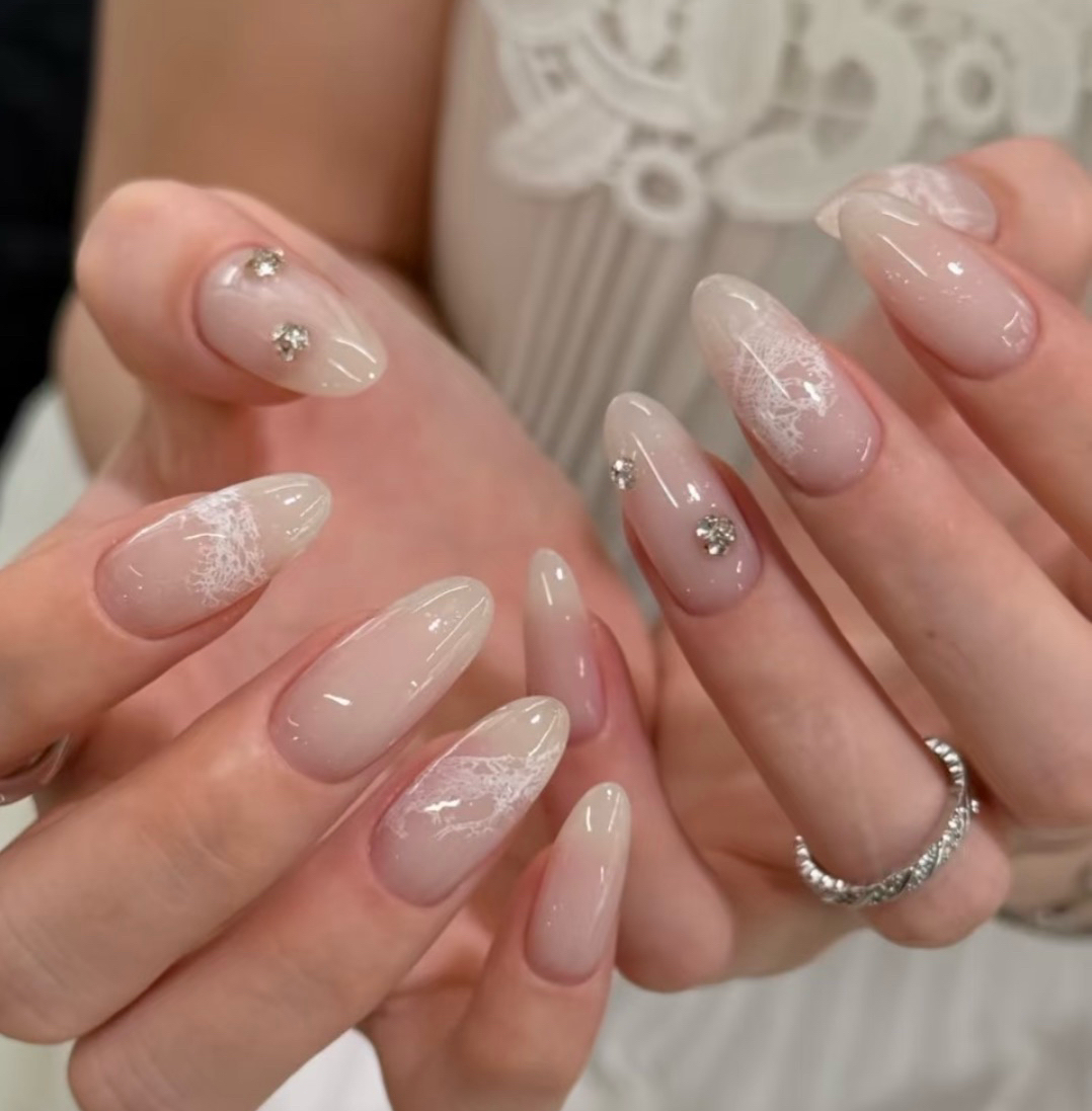 Bymoon_Salon