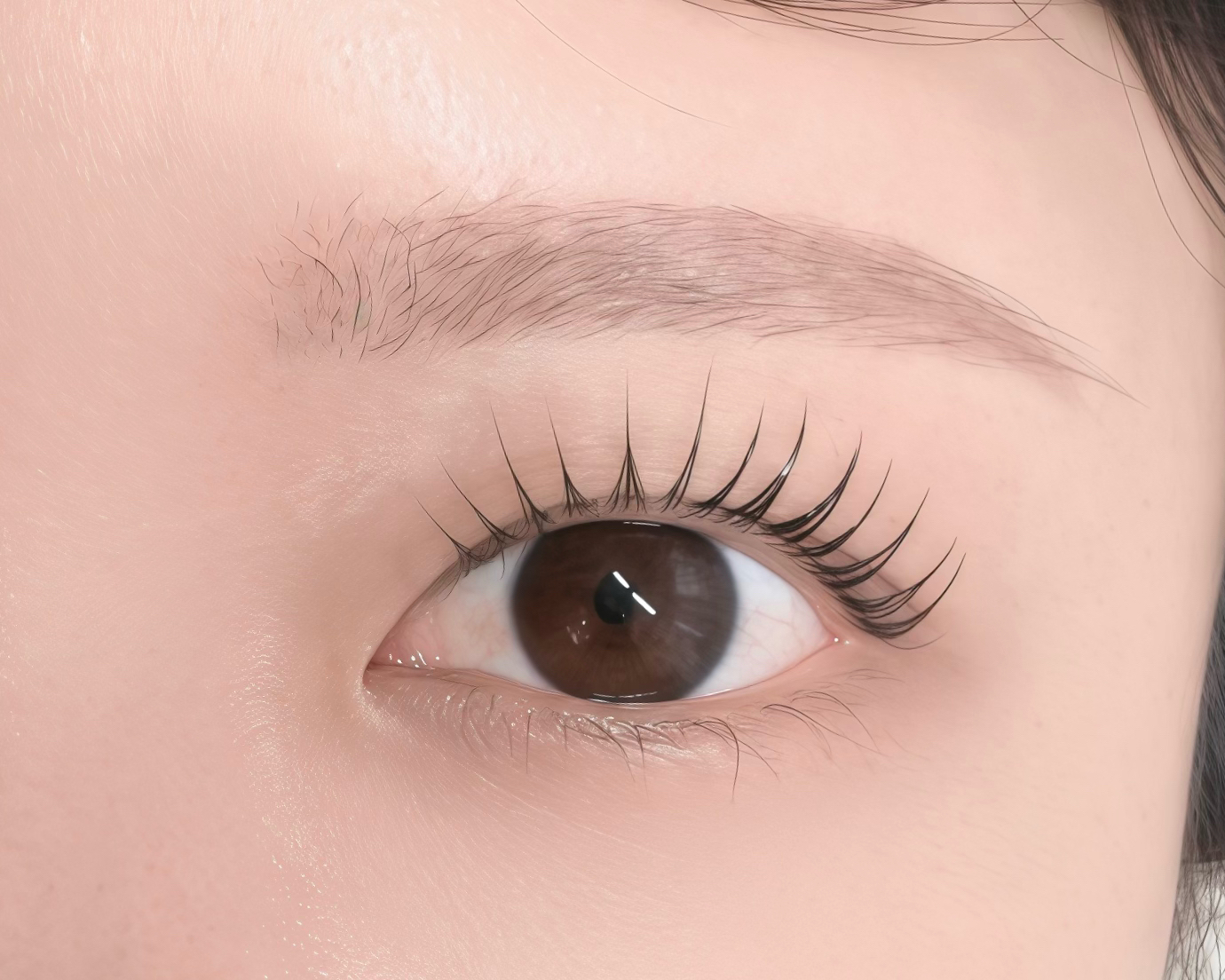 saki_eyestylist