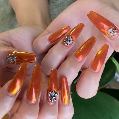 ロング料金(伸びている爪部分が1cm～)