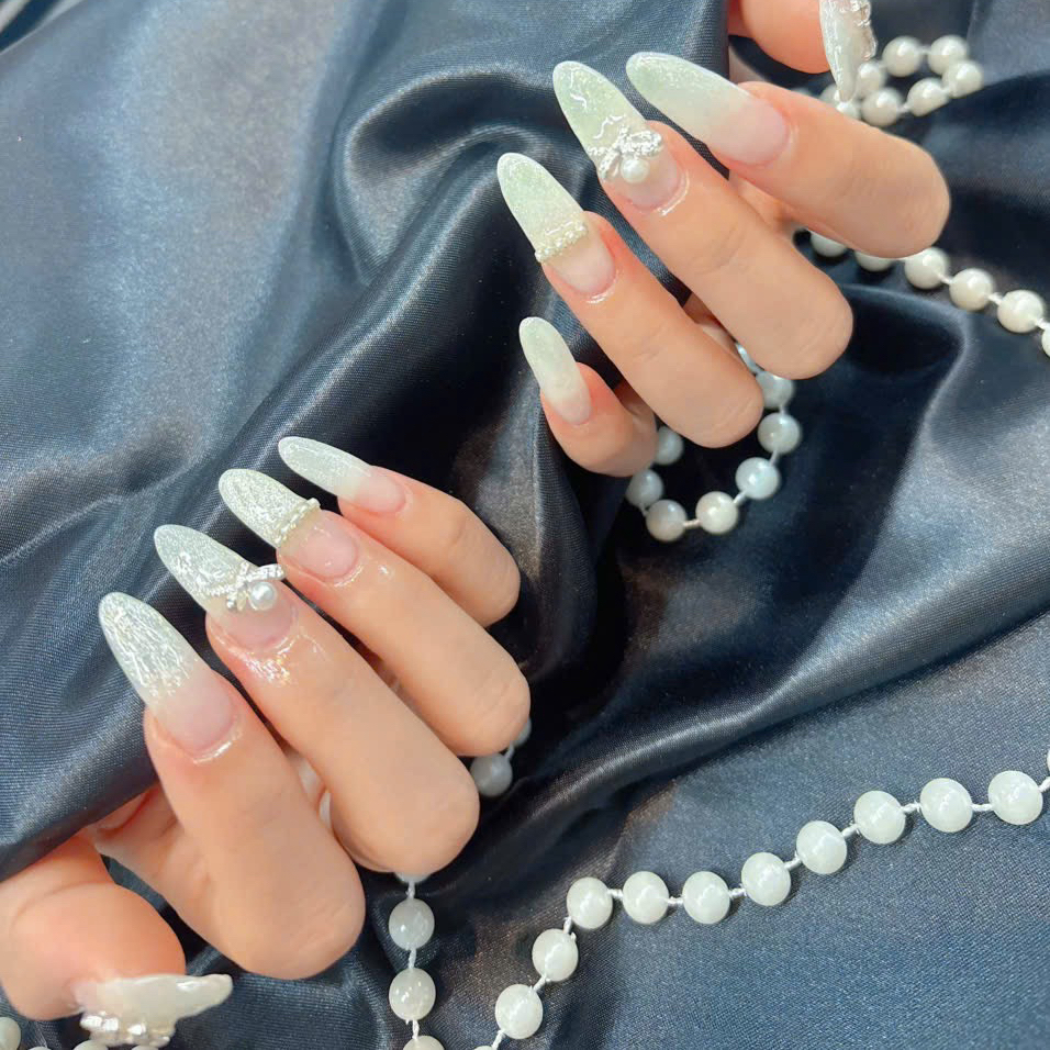 Berry_nails