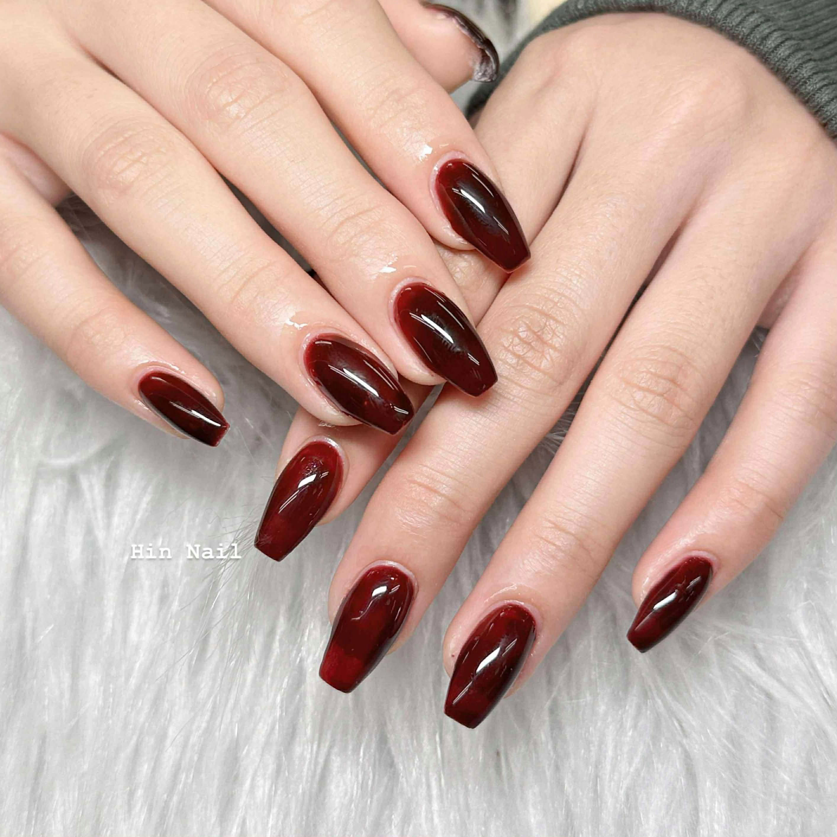 hin_nails