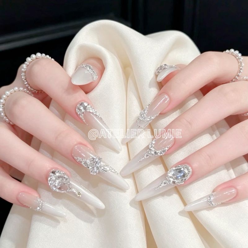 Lumie Nail