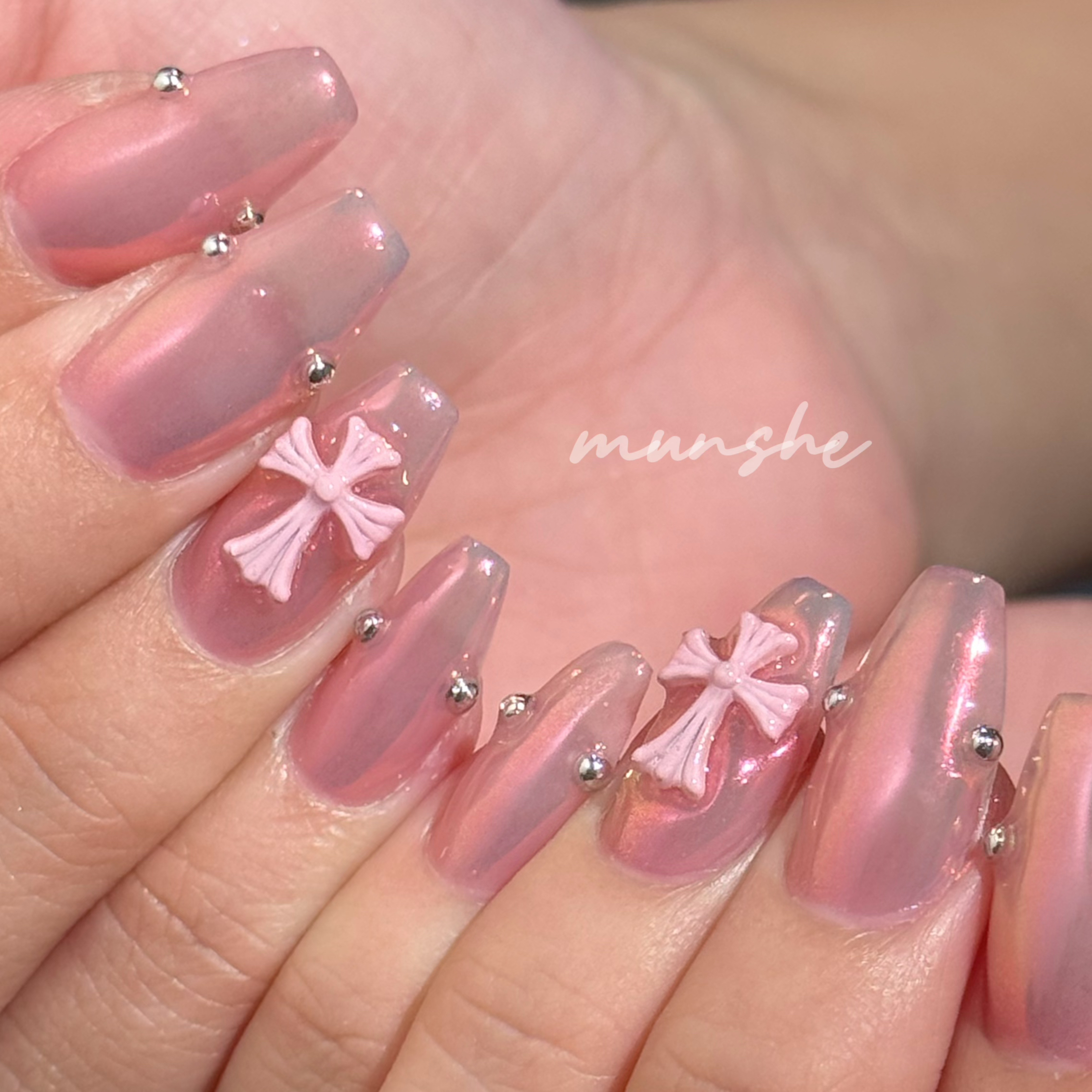 munshe_nails