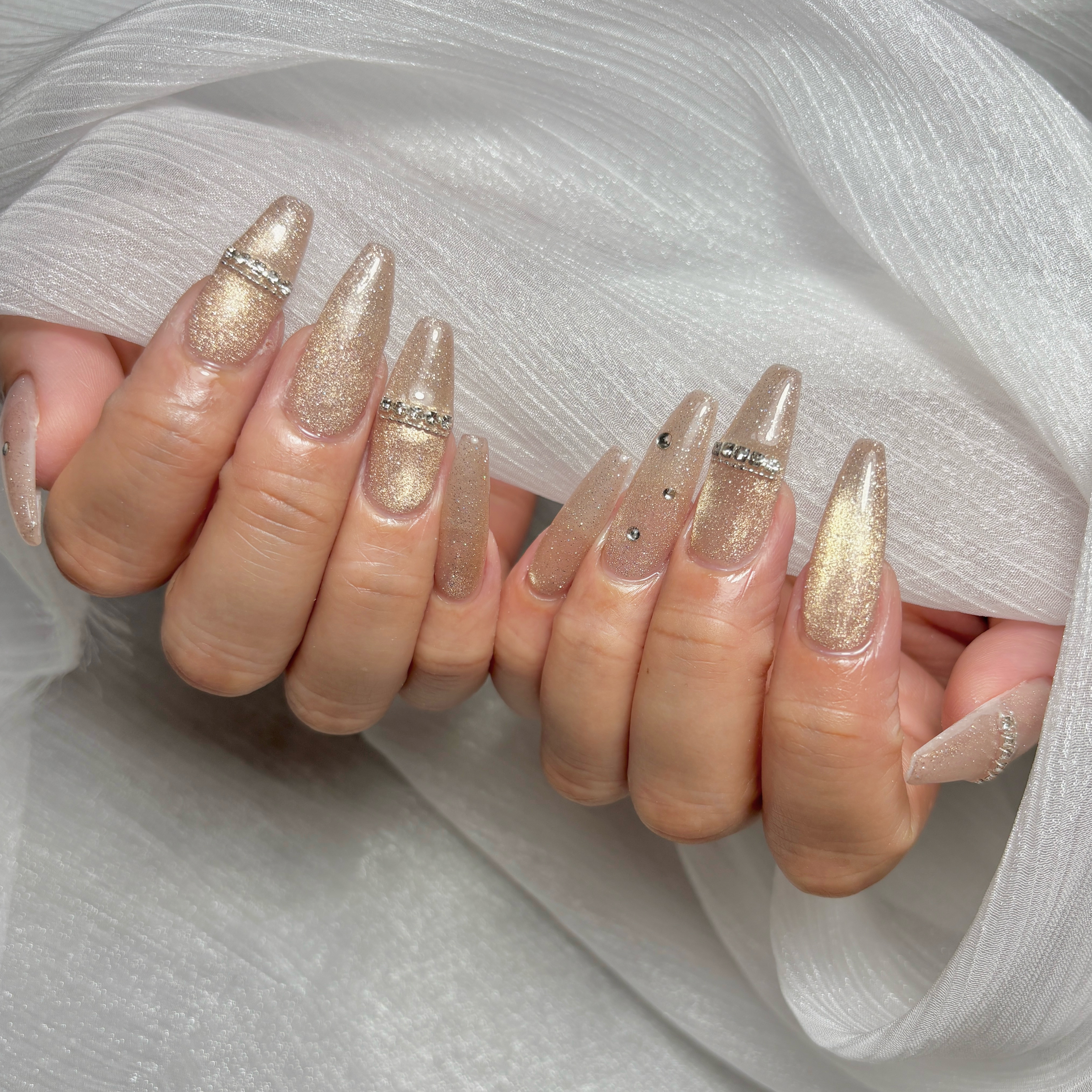 and.u_nail