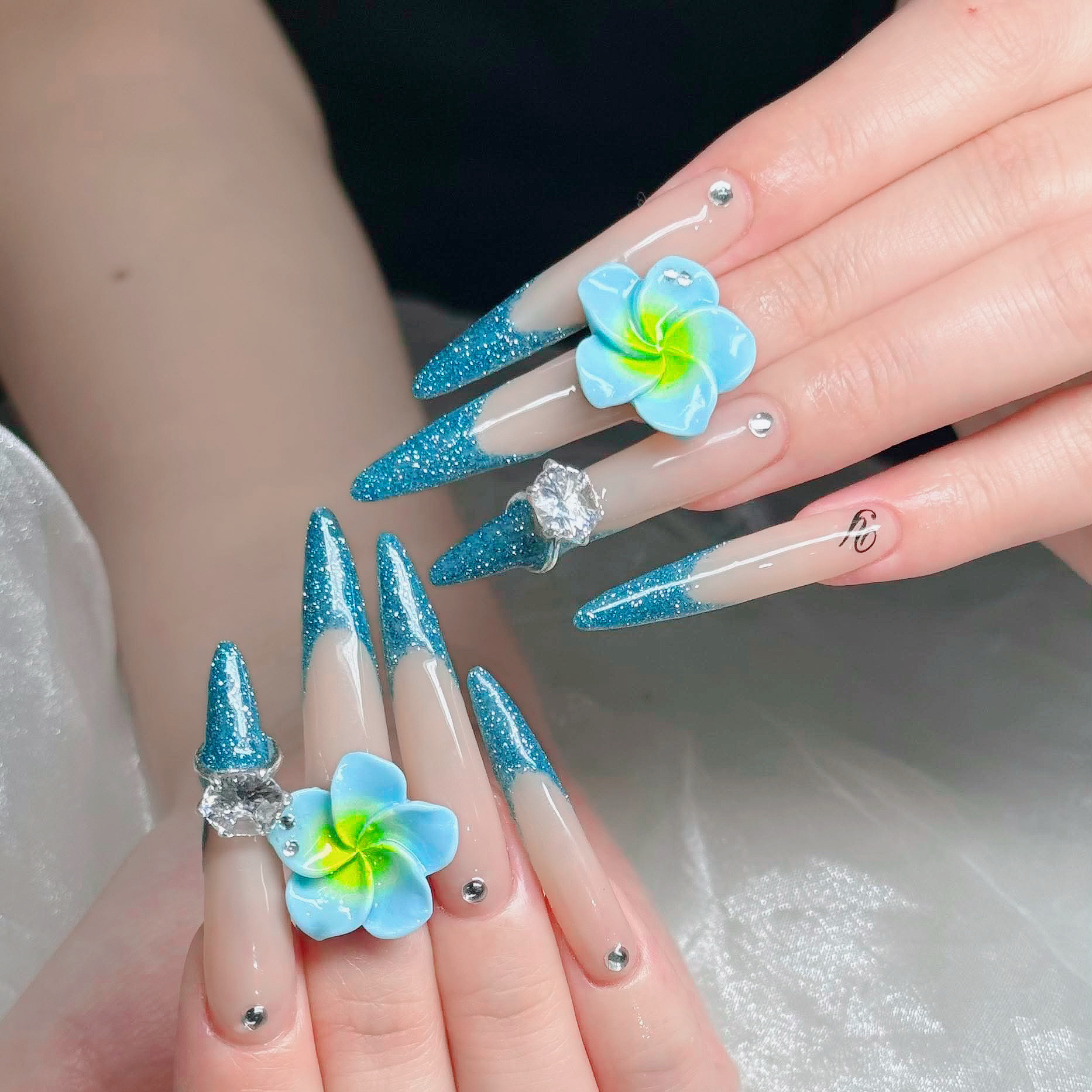 Hani_NailSalon