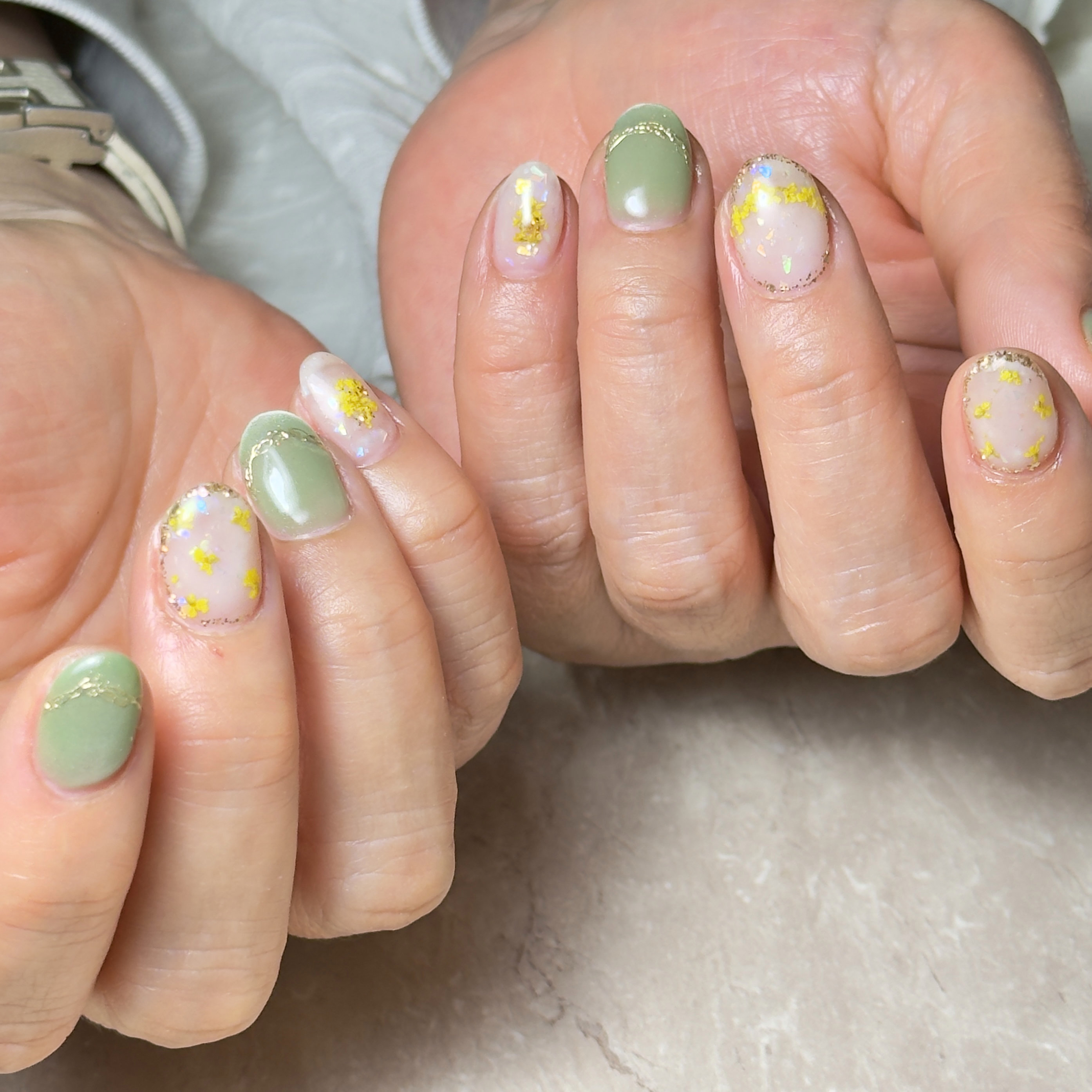 nail.salon.lady
