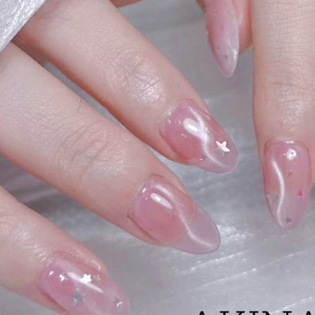 Akina_Nails
