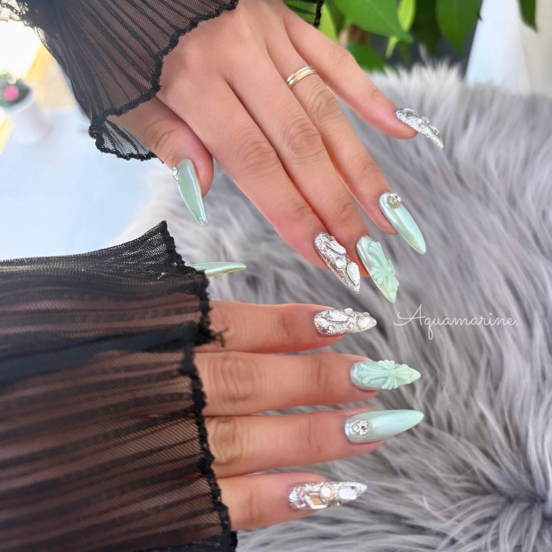 AQUAMARINE.