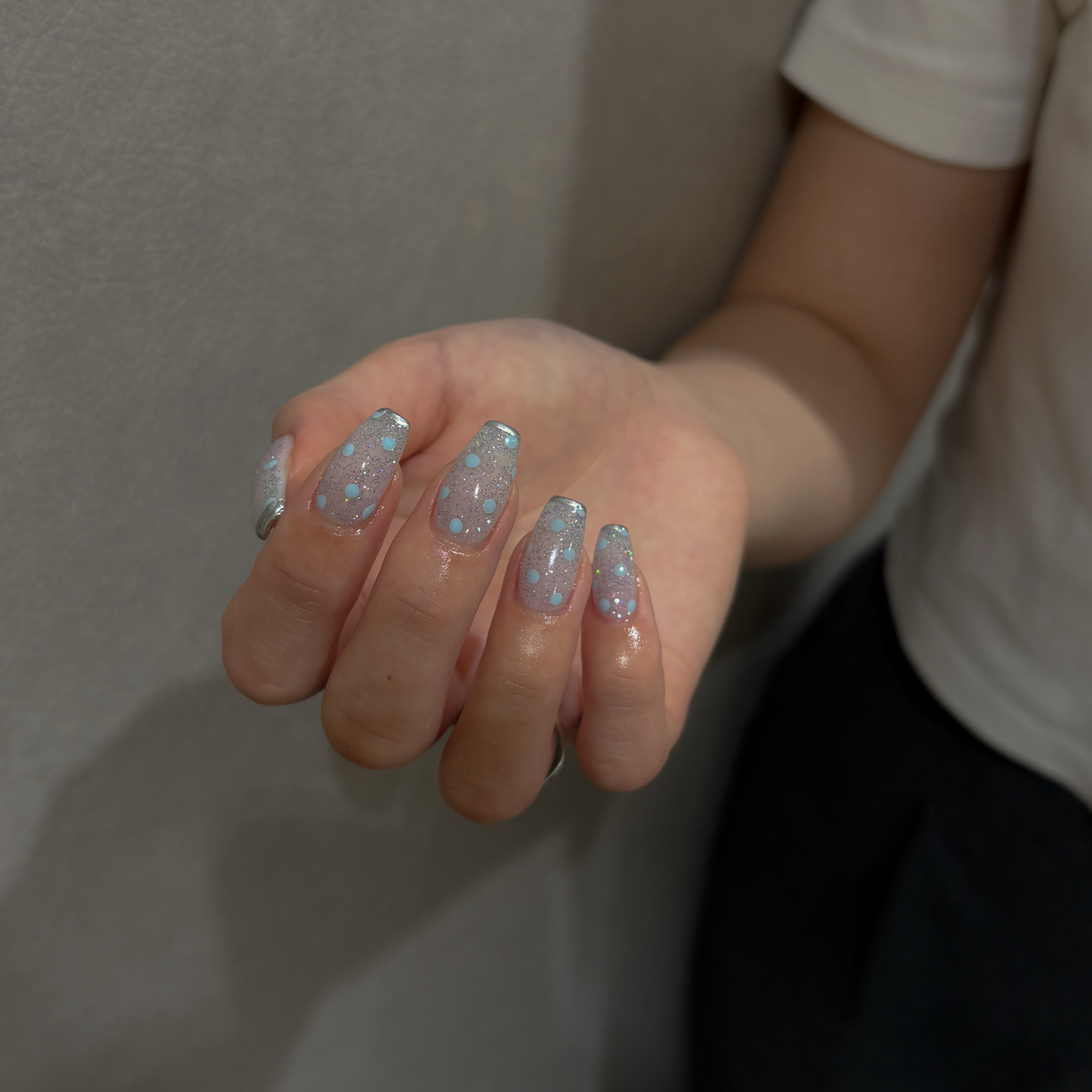 Neu.__nail