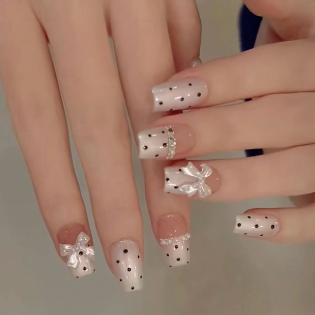 YUNA_Nail