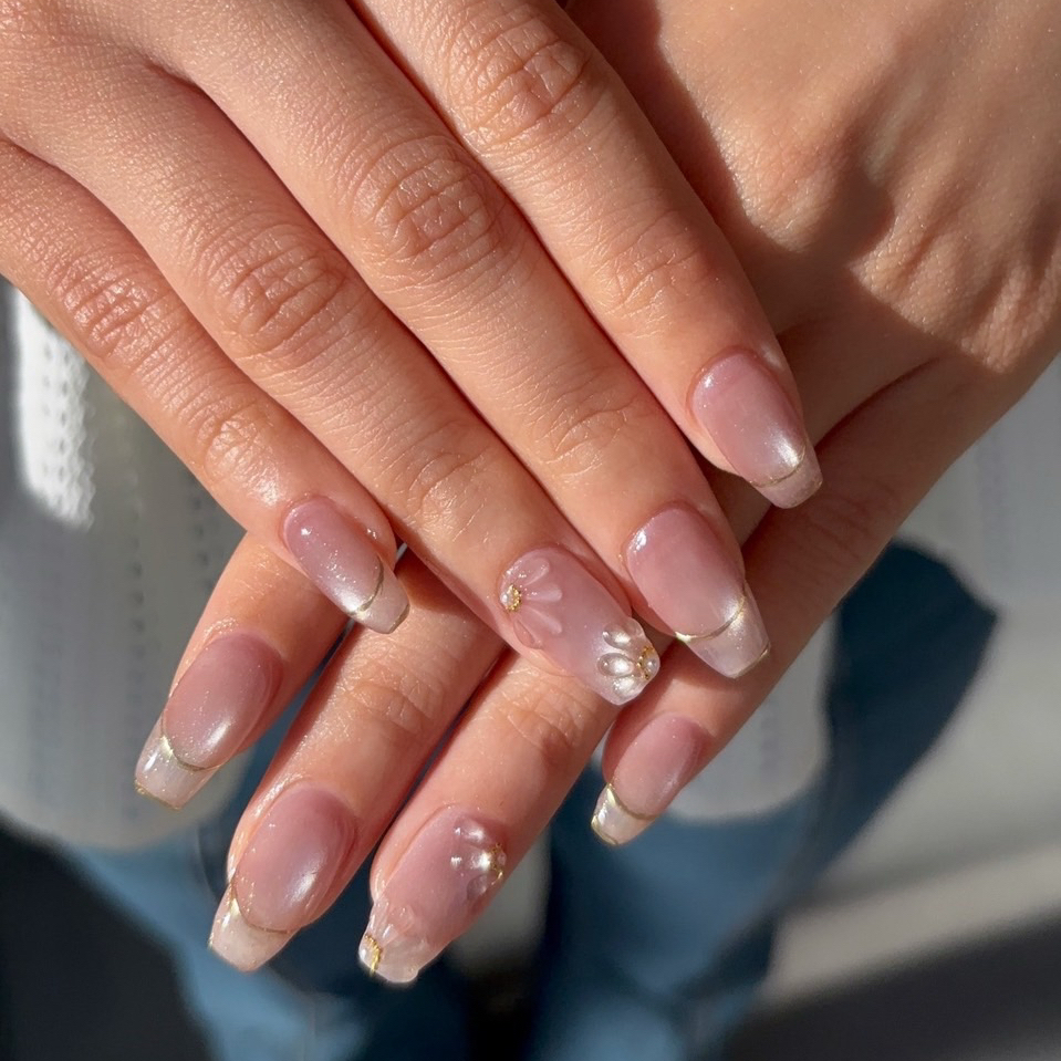 Nail__aym