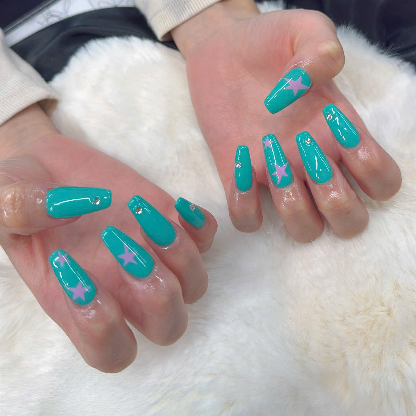 Berry_nails