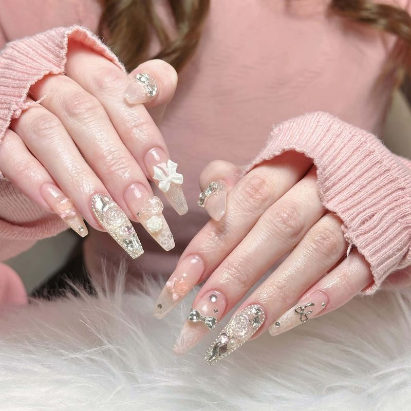 LUNA Nail