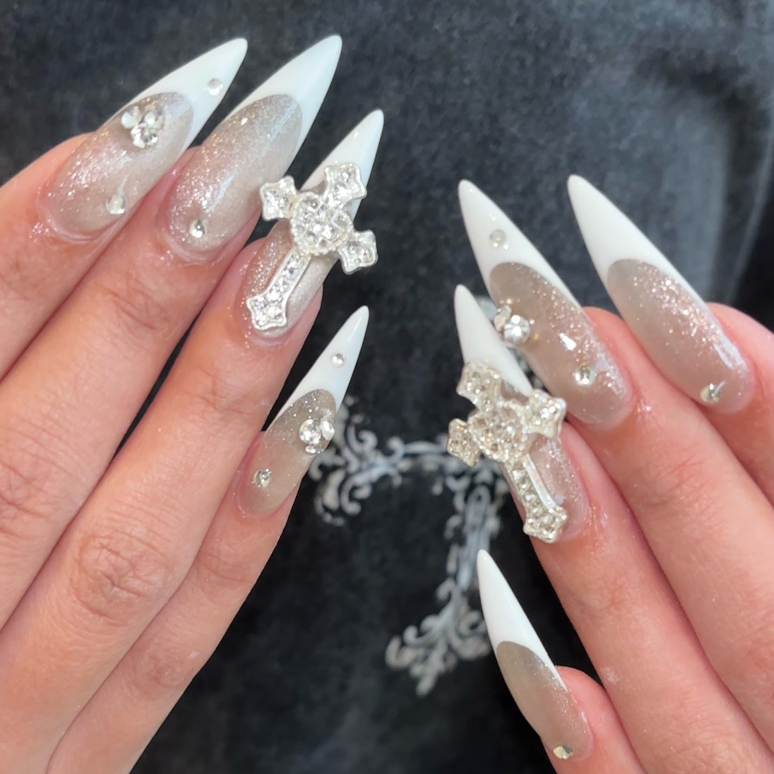 pinkdollhouse_nail