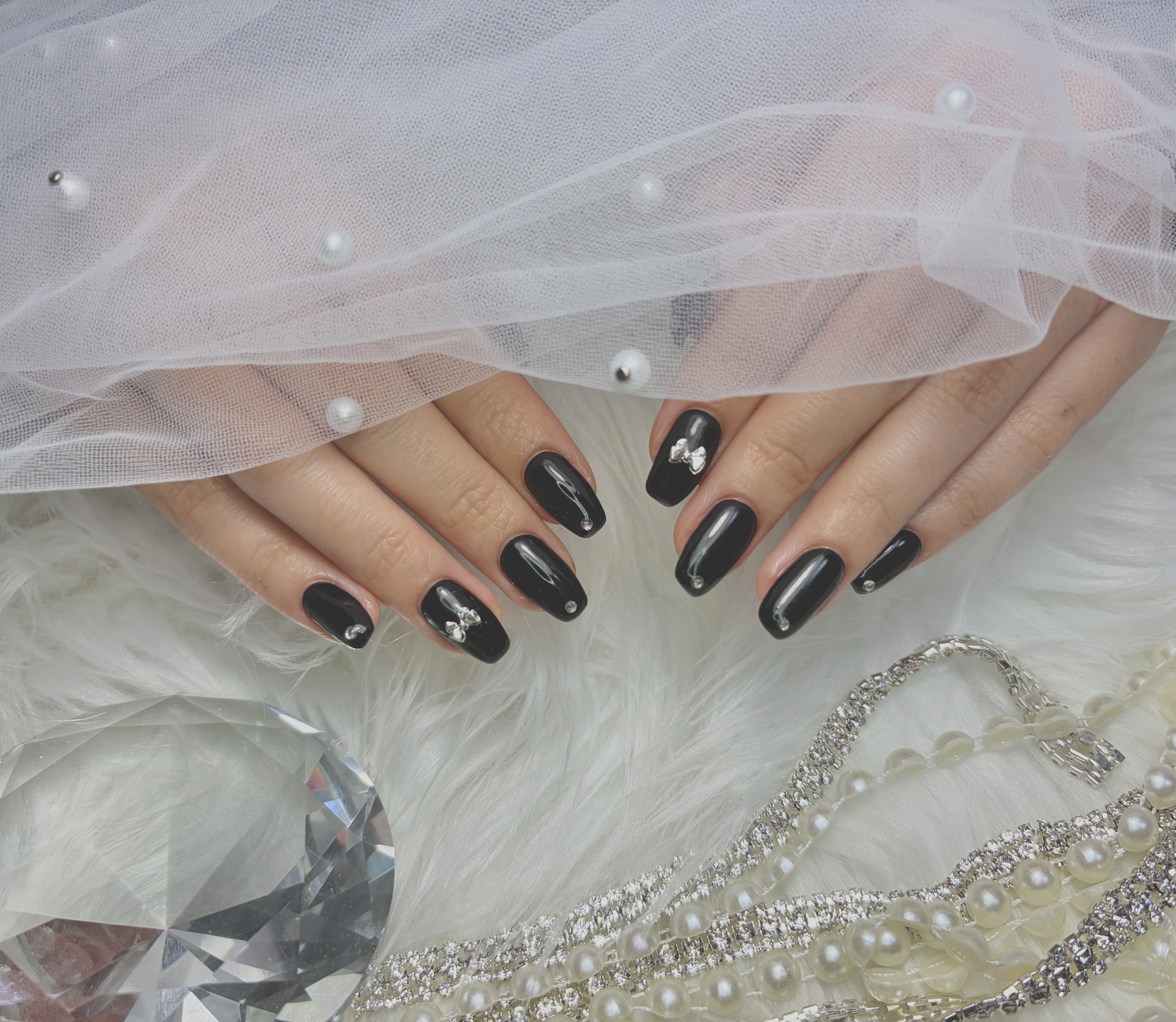 REVELLE_nail
