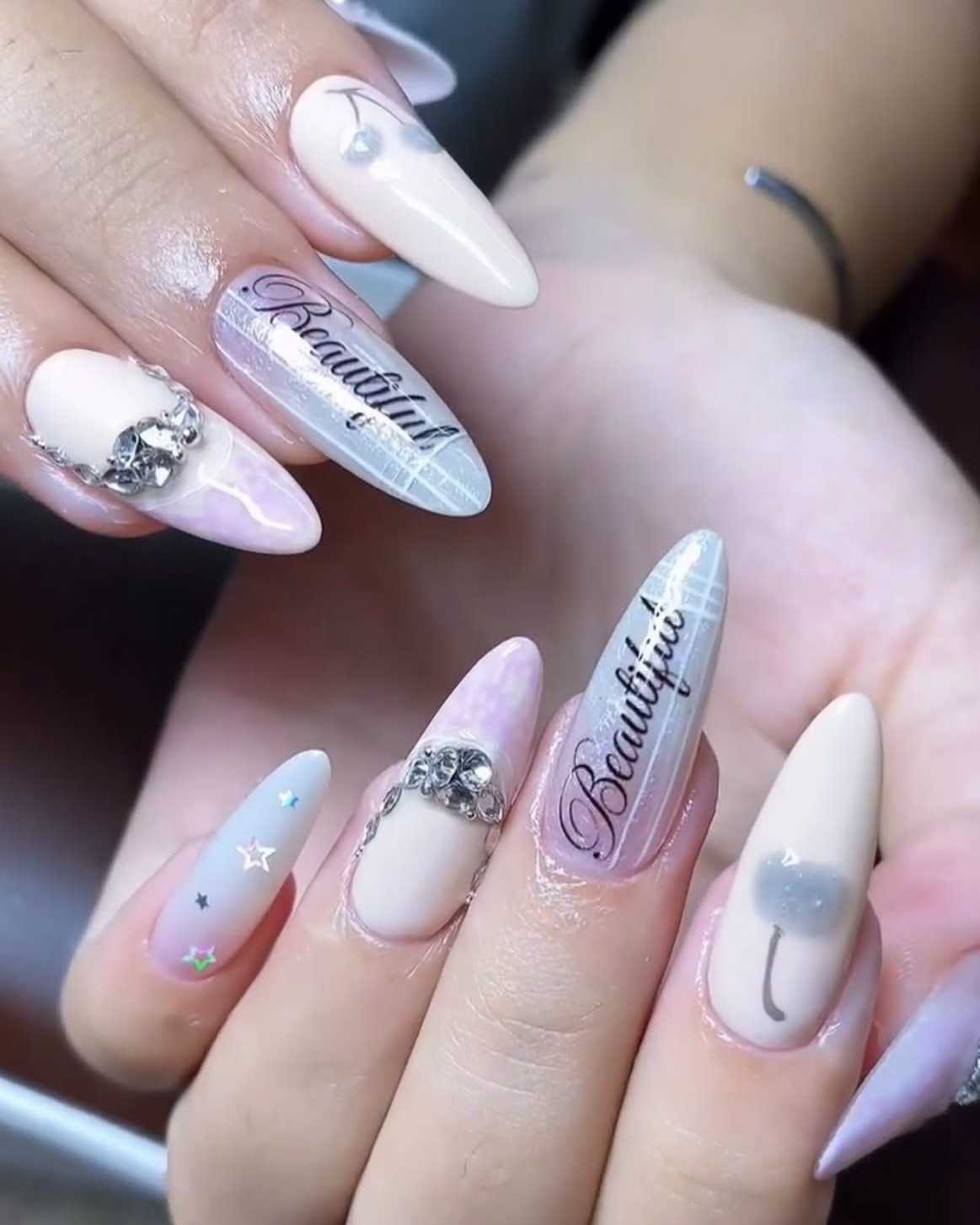 Anea.nail