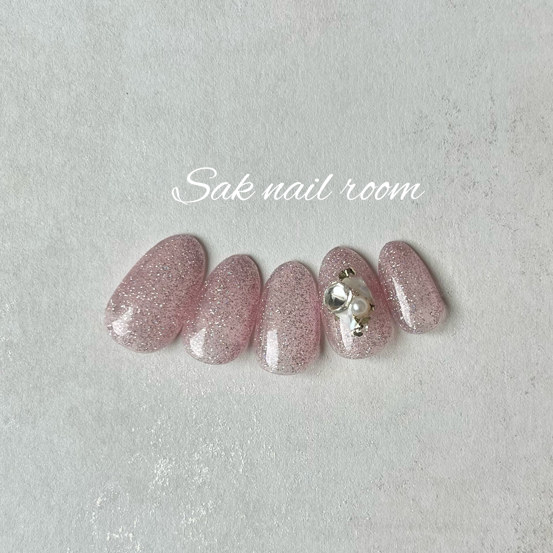 Saknailroom