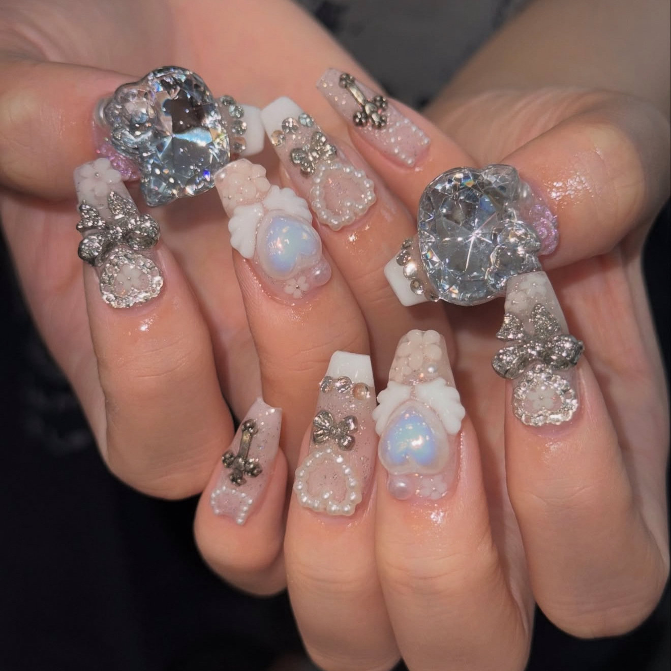 Lyn.Nail