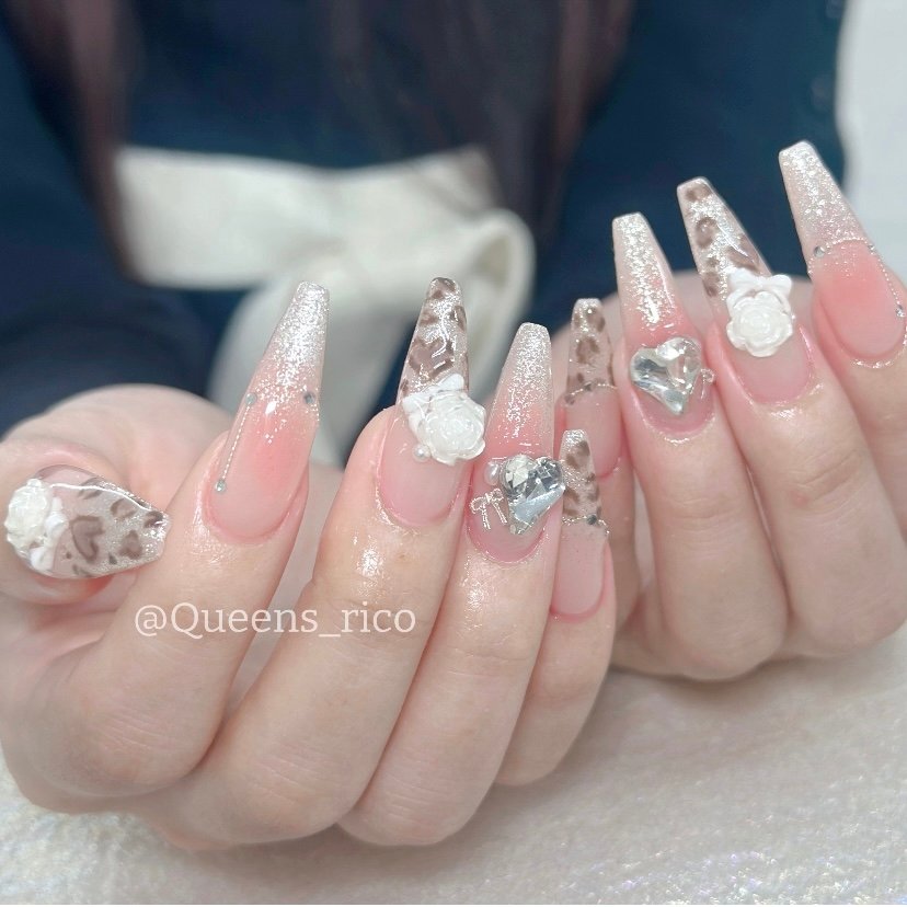 QueensCiCi