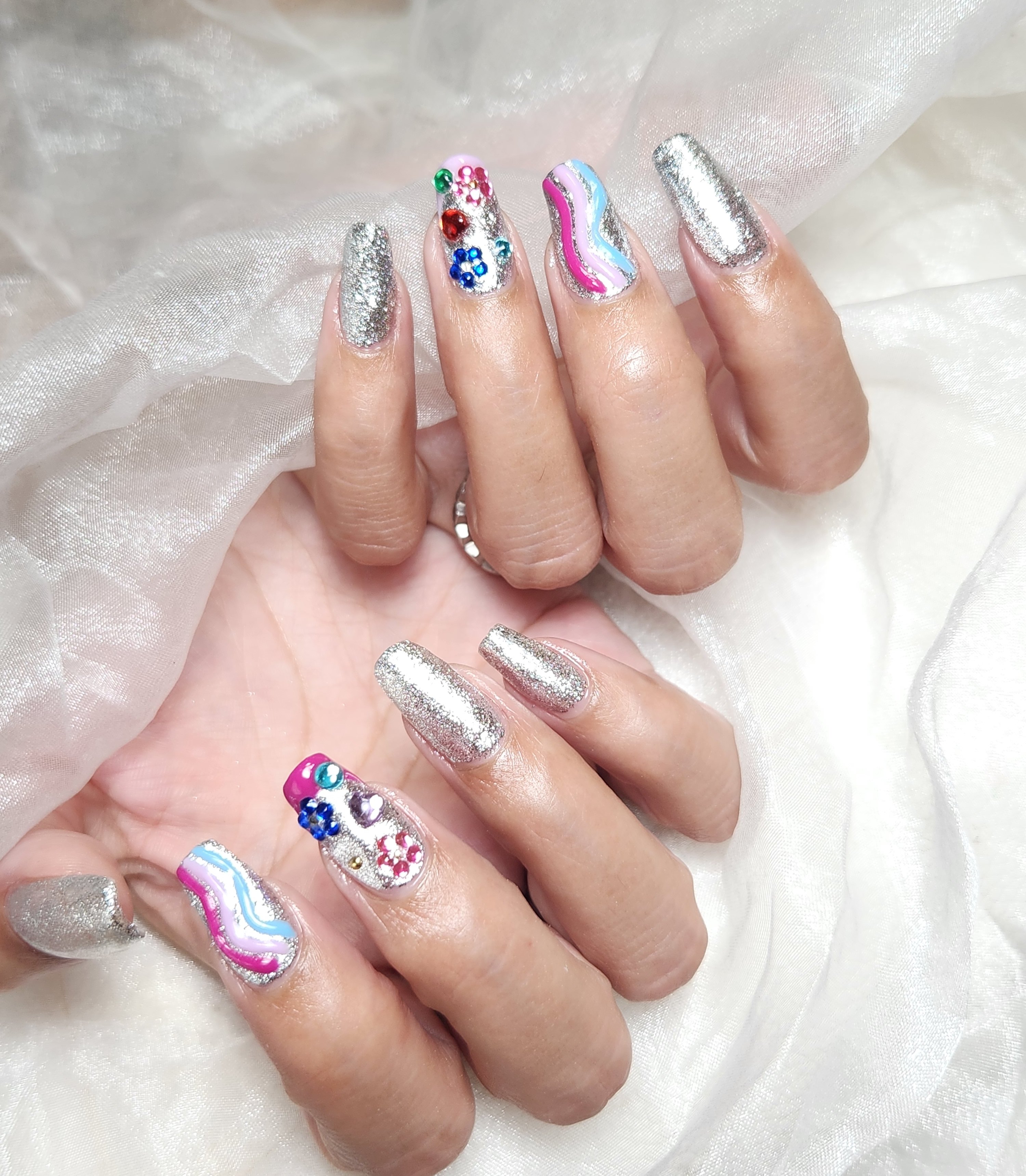 Nailroomno.3