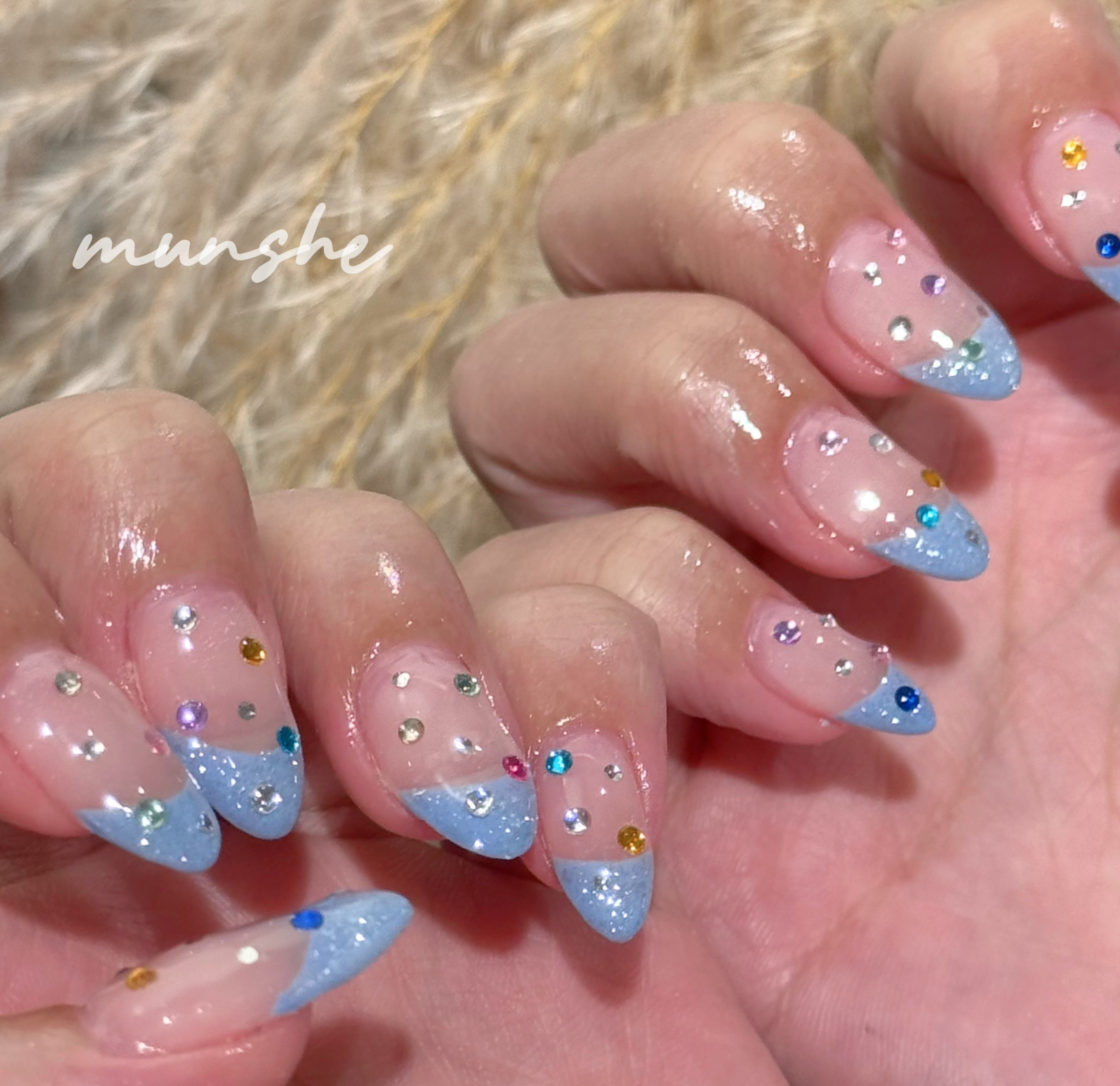 munshe_nails