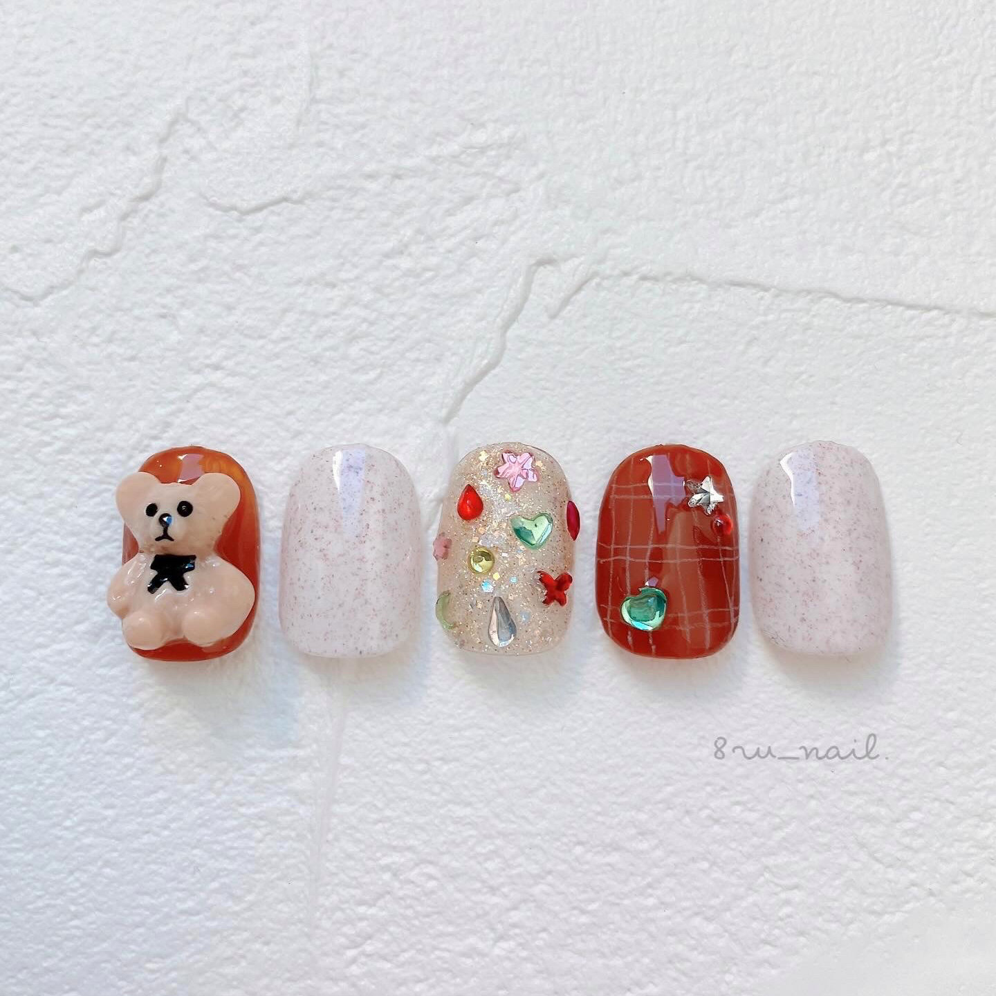 8ru__nail