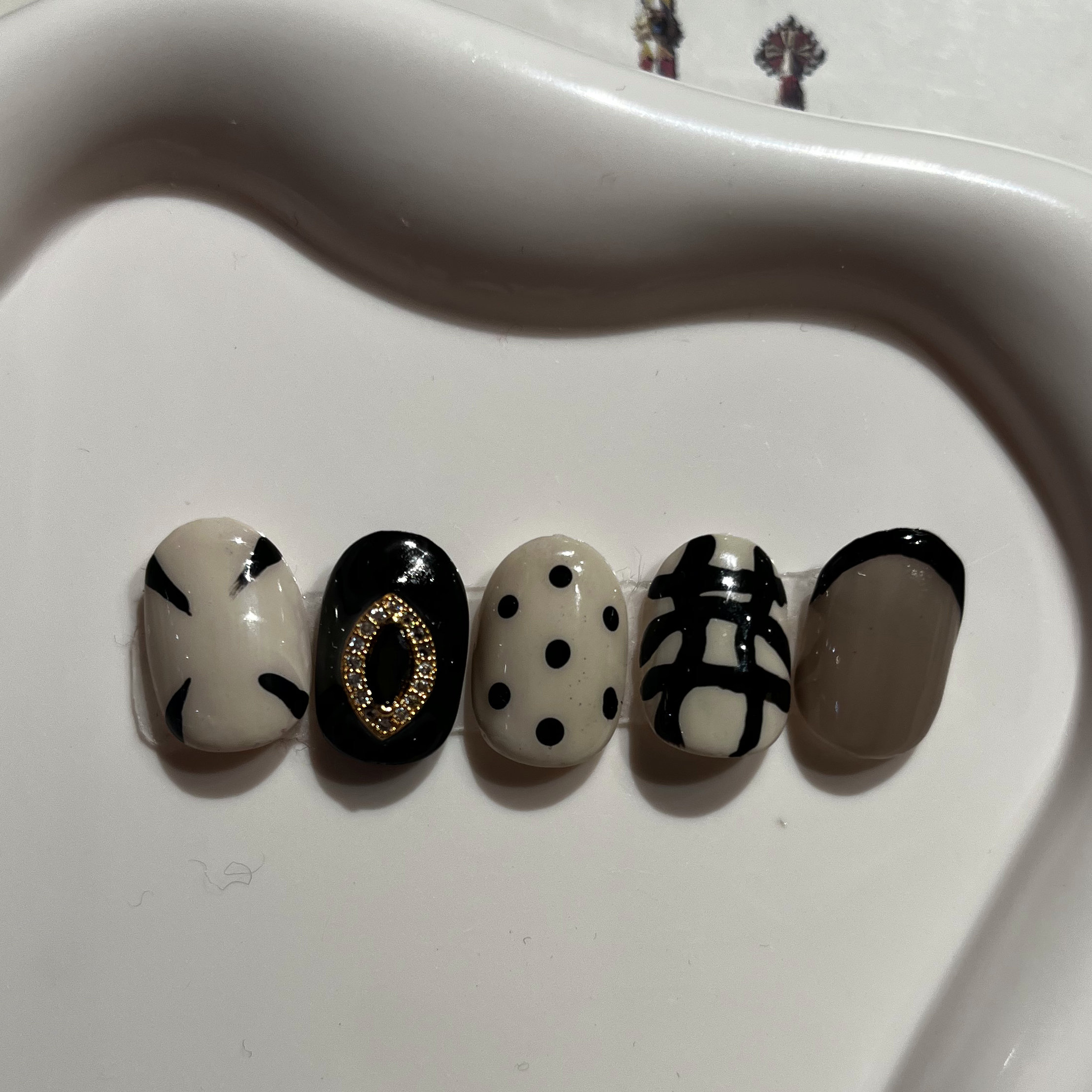 rina_nail.1974