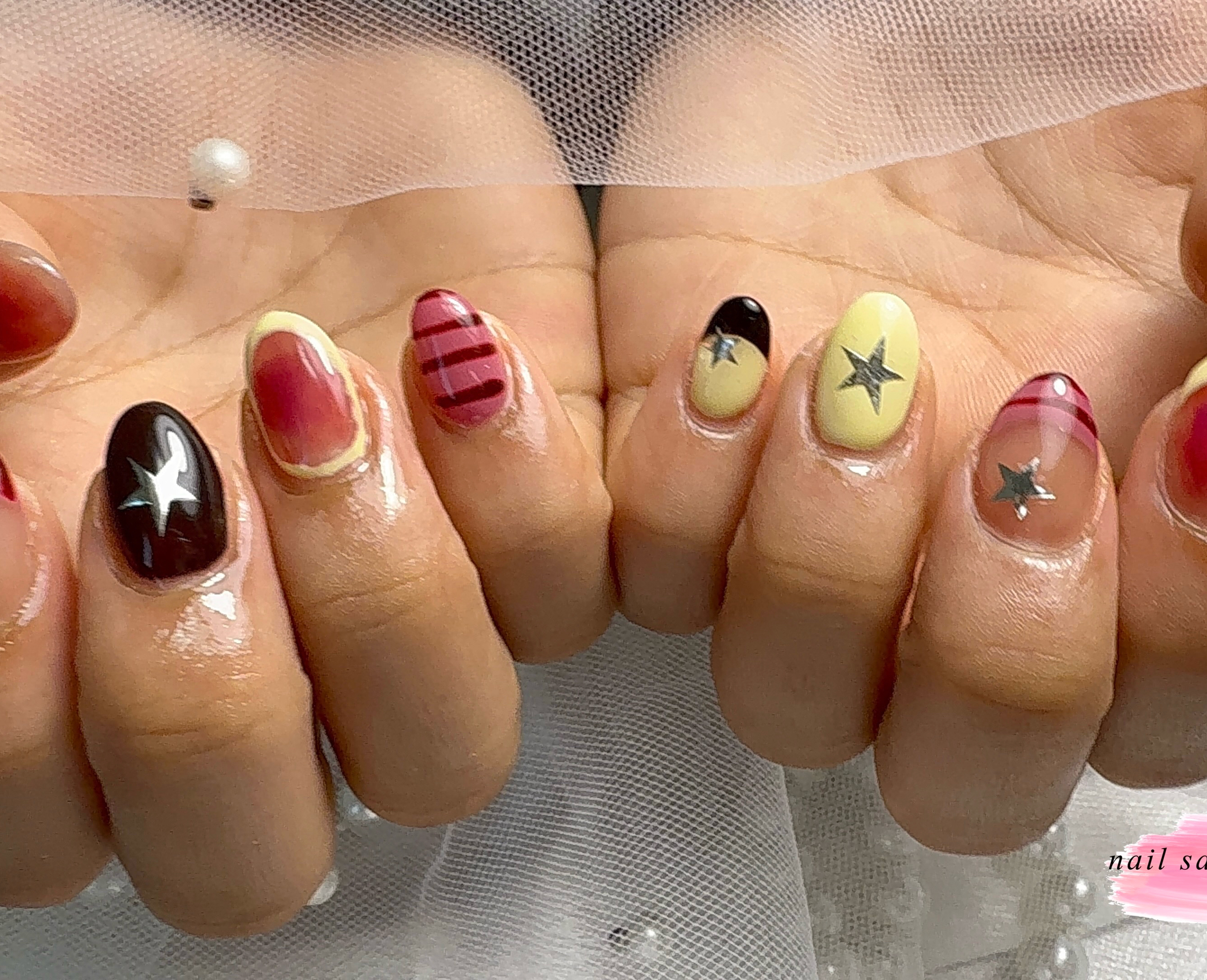 ar._nail