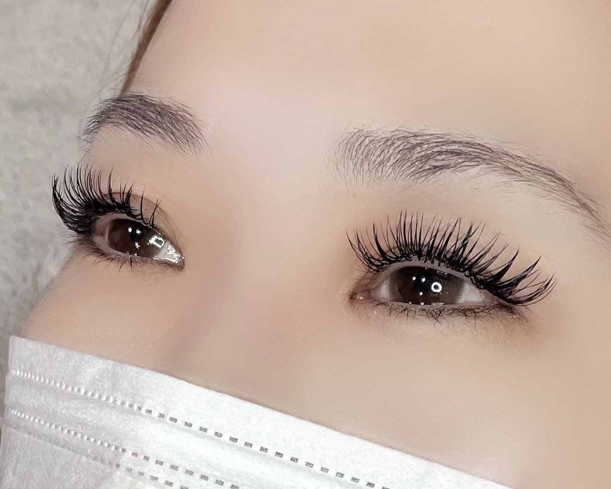eyesalon_hymy