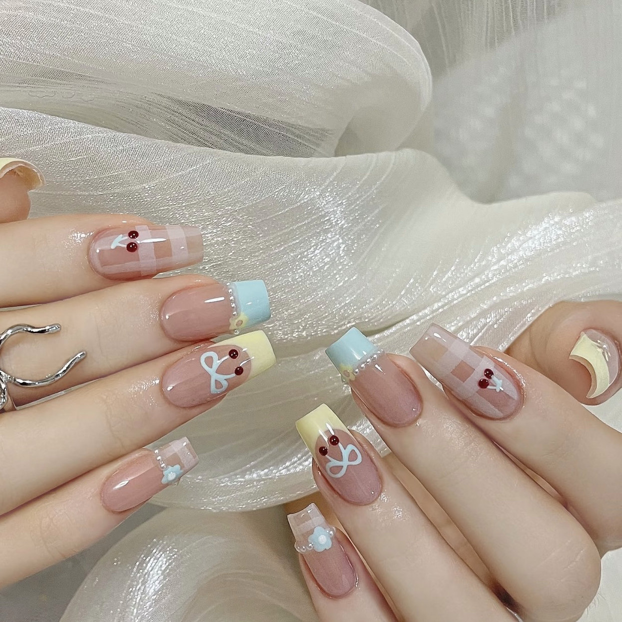 U.MINailSalon