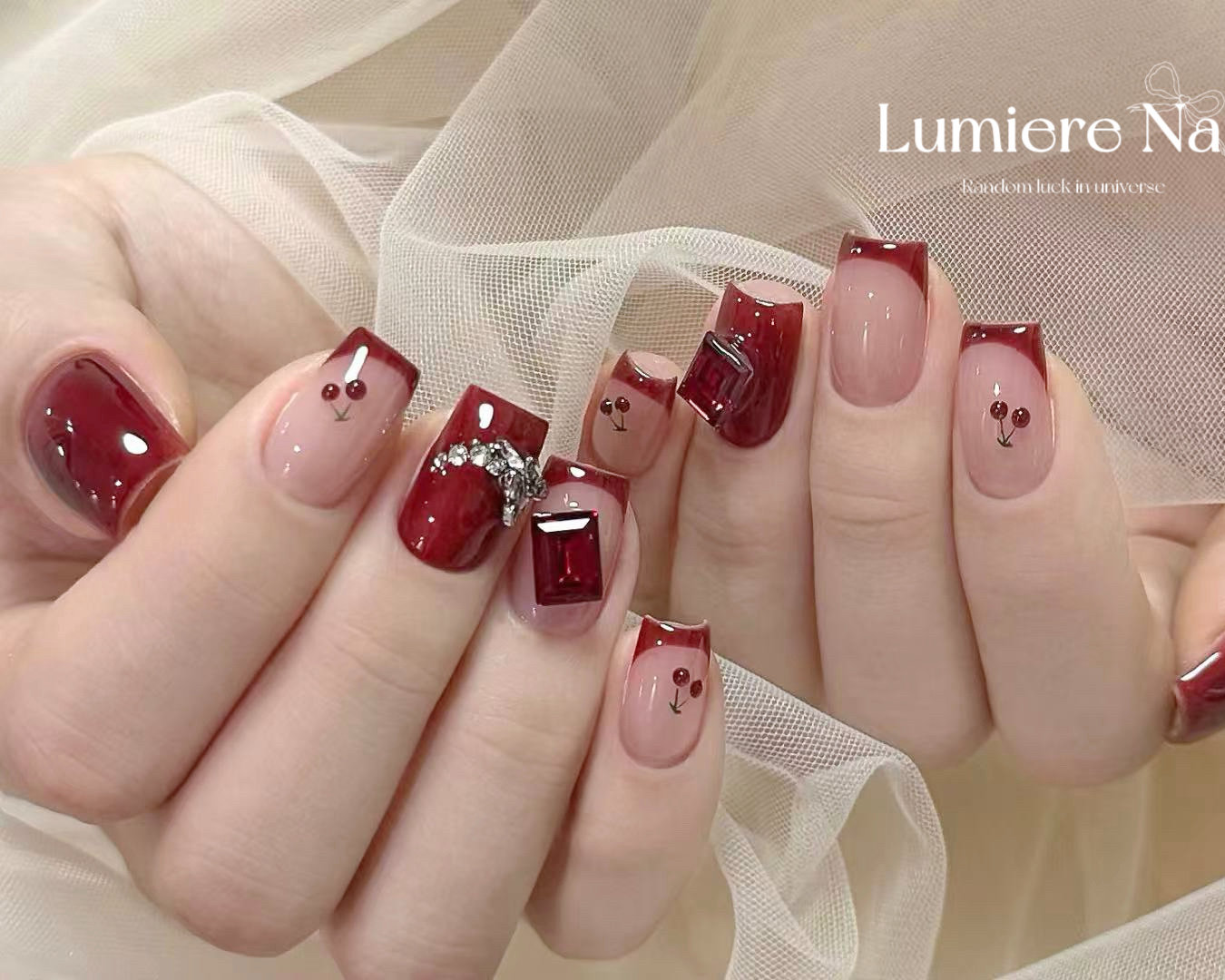 lumiere_Nail