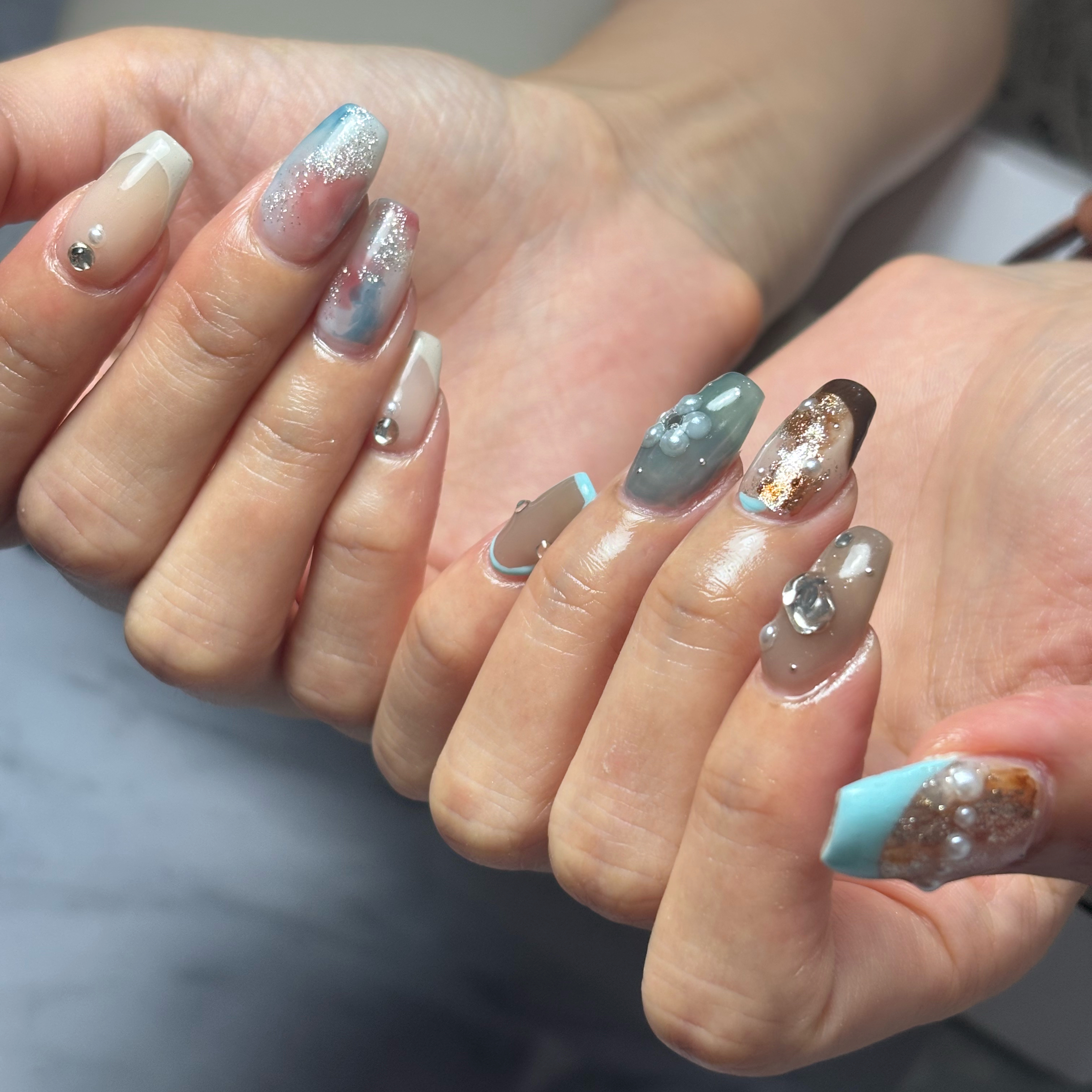 Nail_ayata