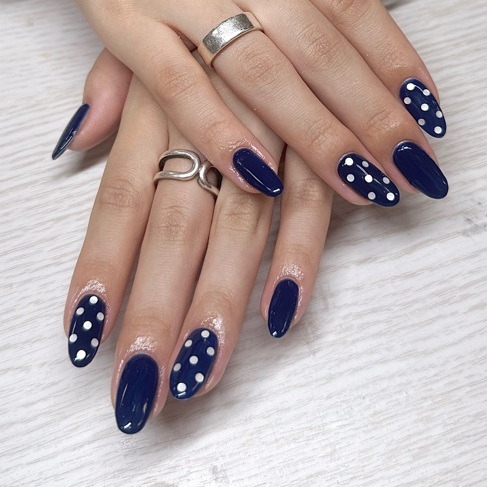 hina_trunail.