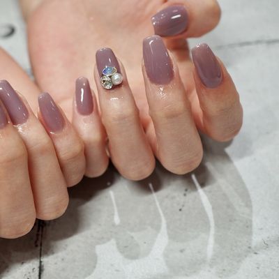 ワンカラー×ビジュー