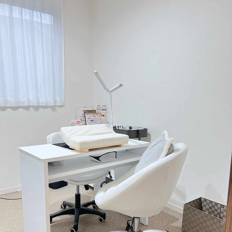 Lovely Nail Salon