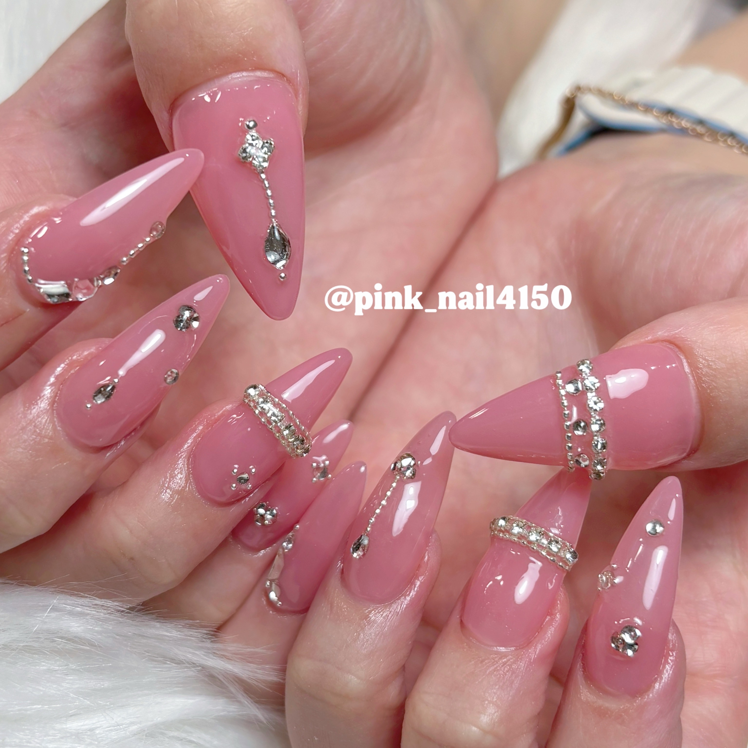 Pink_nail