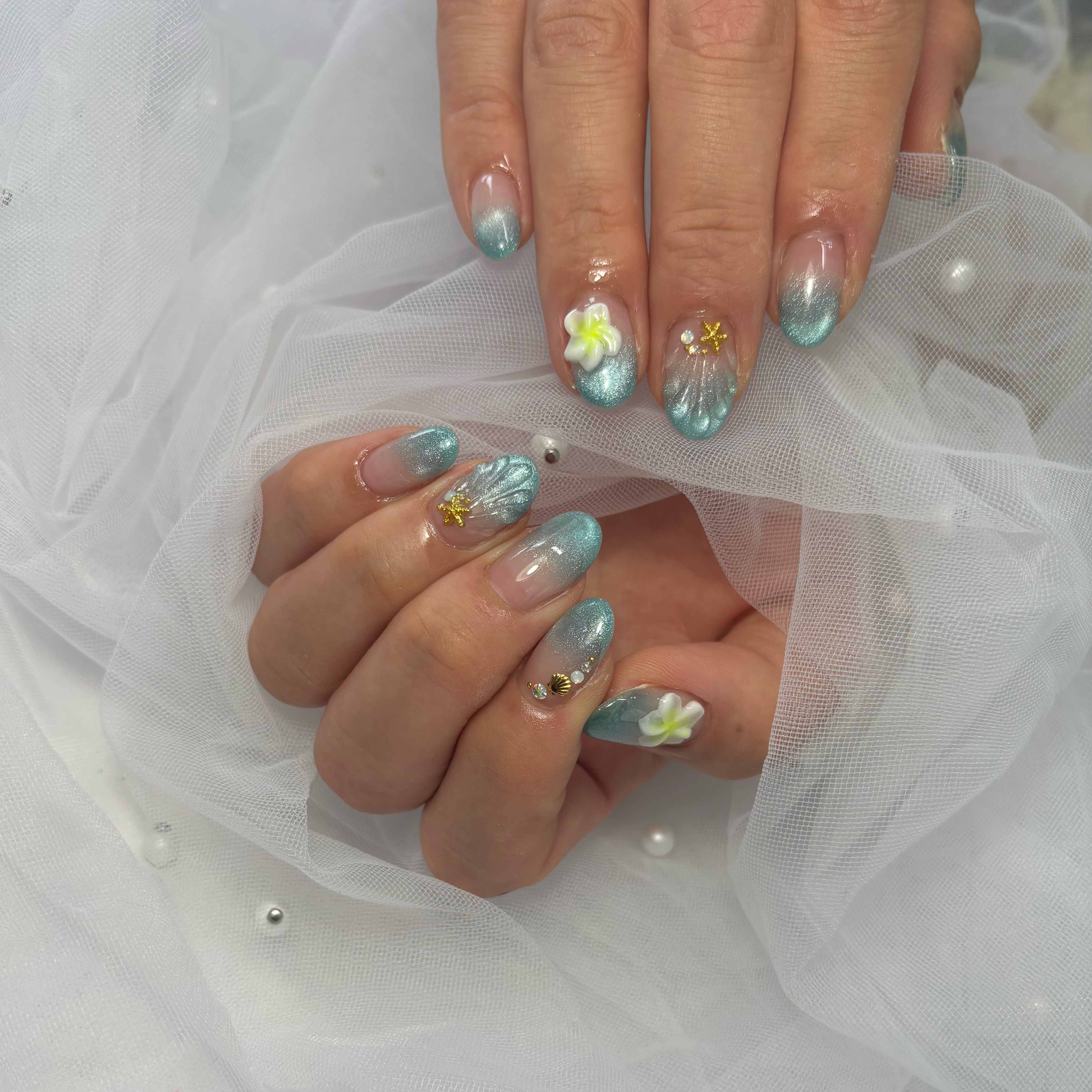 Aya...nail