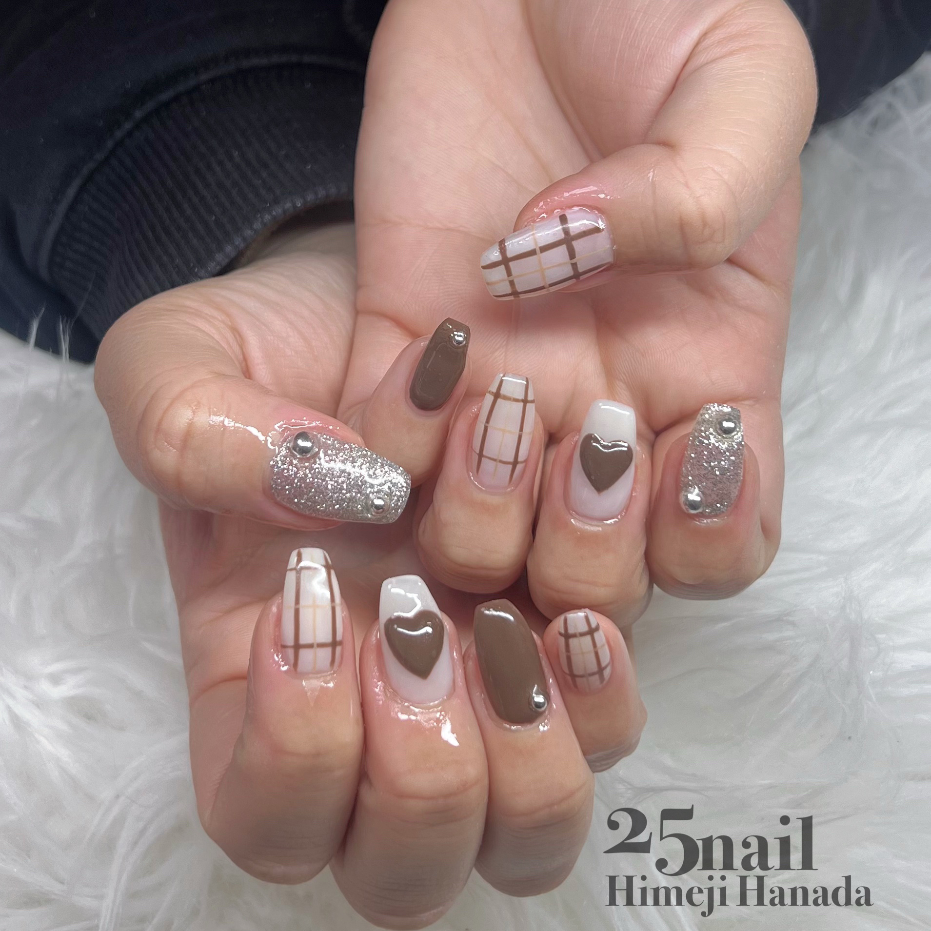 25.NAIL