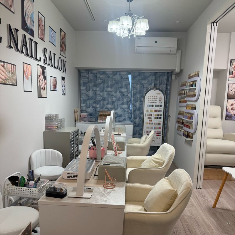 Le’s Nail Salon