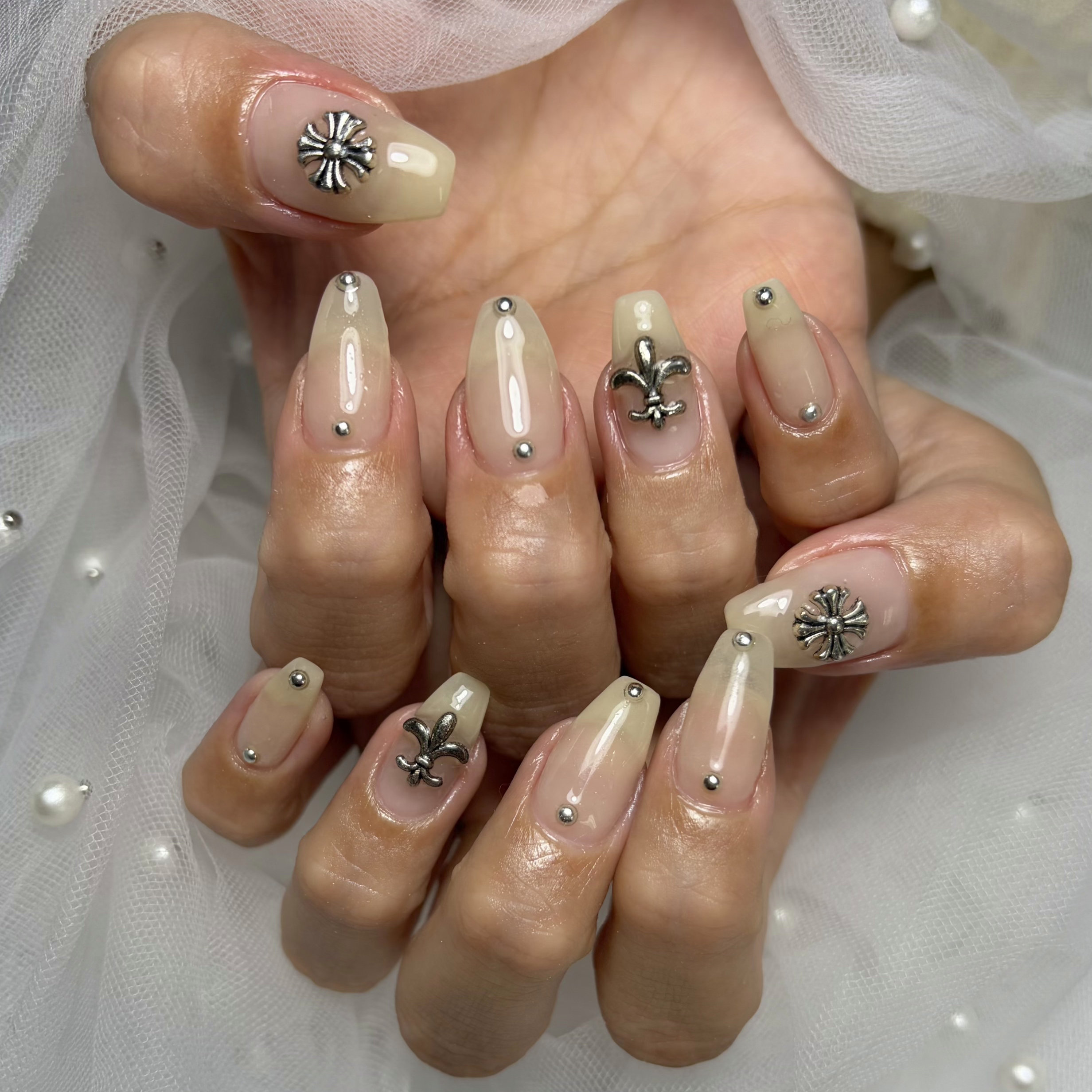 Nandnails