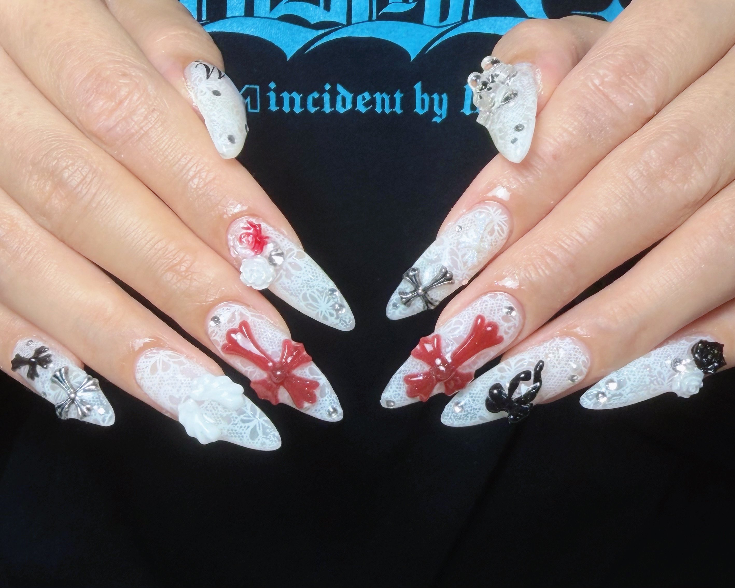 UM_NailSALON