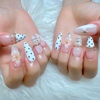 Har02_Nail